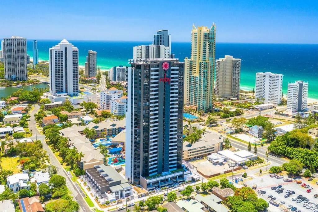 Modern 1 Brm Apartment With Pool Close To Beach Gold Coast Bagian luar foto