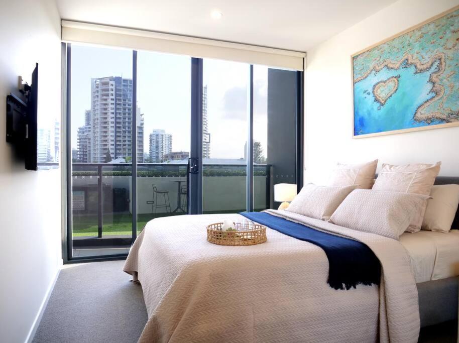 Modern 1 Brm Apartment With Pool Close To Beach Gold Coast Bagian luar foto